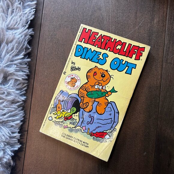 Marmaduke Sitting Pretty First Printing Soft Cover Comic - Picture 5 of 7